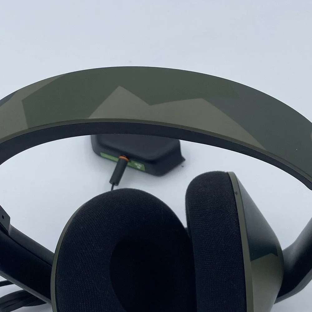 Microsoft Xbox One Wired Stereo Headset (1610) & Adapter (1626)